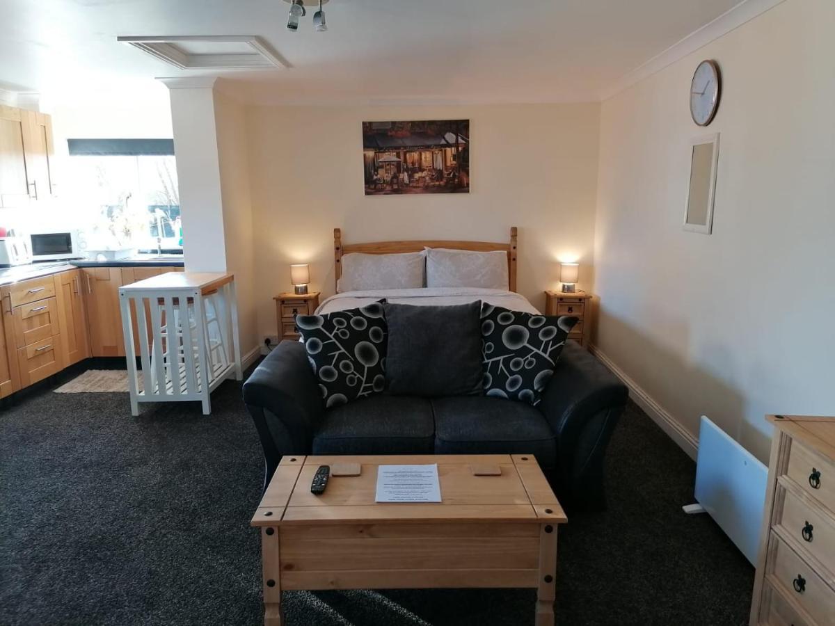 בוסטון Sherwood Studio Annexe 1 Bedroom Entire Property מראה חיצוני תמונה